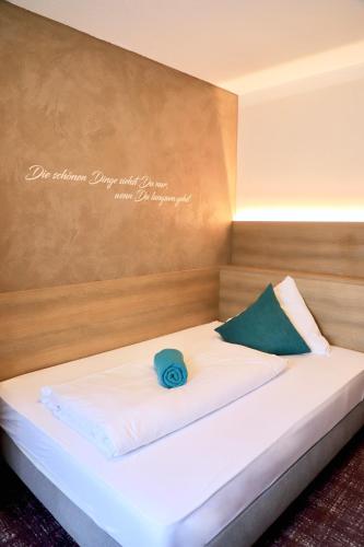 1 twin bed