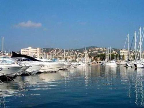 Charmant 2 p, piscine, terrasse, aperçu mer, proximité Cannes, Antibes, Monaco - Location saisonnière - Vallauris