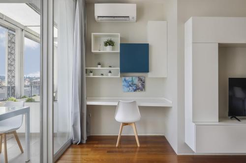 Modern Penthouse with Terrace and Parking - image 9