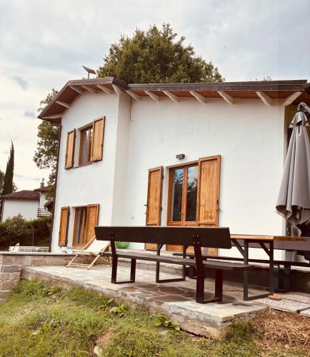 Stunning 4 bedroom villa near Barga