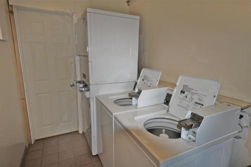 บริการและสิ่งอำนวยความสะดวก, Budget Inn in ลอมพอก (CA)