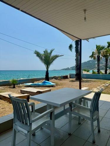 Sea front Garden House - Pera Evleri in Bozyazi