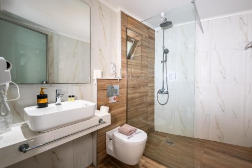 Marvel Deluxe Rooms - image 13