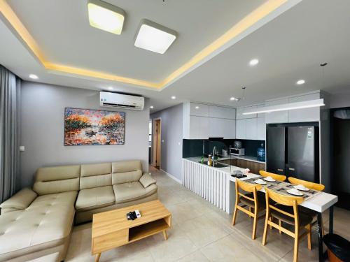 SOL - Vinhomes D’capital Luxstay
