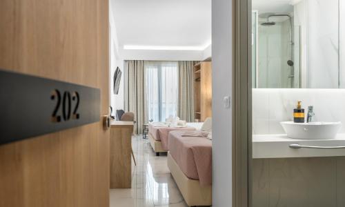 Marvel Deluxe Rooms - image 11