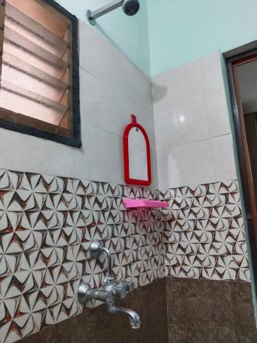 Royal 2 Bed Room Apartment -Opp Mattuthavai Bus stand Madurai - image 4