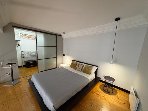 Loft con terrazzo nei vicoli, Janov (fotografie 3)