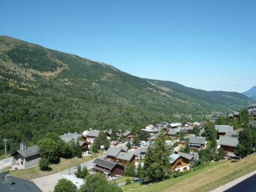 Charmant 2 pièces avec terrasse, 4 pers, Méribel, animaux admis, WIFI, 3* - FR-1-411-379 (Charmant 2 pieces avec terrasse, 4 pers, Meribel, animaux admis, WIFI, 3* - FR-1-411-379) in Lezeretta