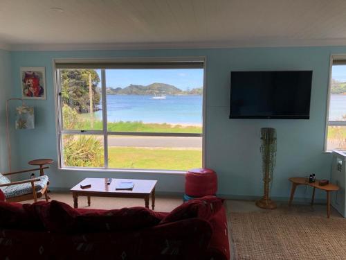 Butterfield Beach House Stewart Island incl car in เกาะสเตวาร์ท