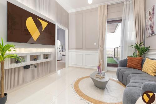 Vogue Elite Sports City One Bedroom Apartment with Balcony with Golf Views, Dubai (Foto 9)