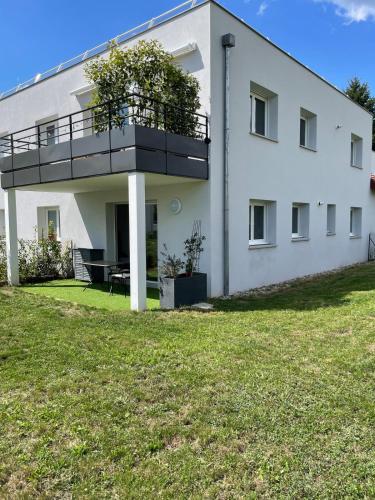 T2 cosy avec terrasse et jardin à Belley - Location saisonnière - Belley