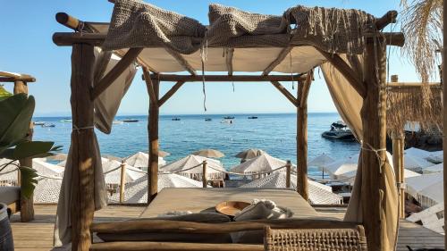 Hotel Platinium Dhermi in Palase