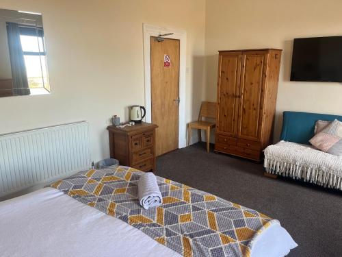 284 - Room 5 - Beachfront - Fantastic sea views in Swansea Városközpont