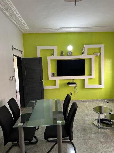 ADISSA's PLACE, Cotonou