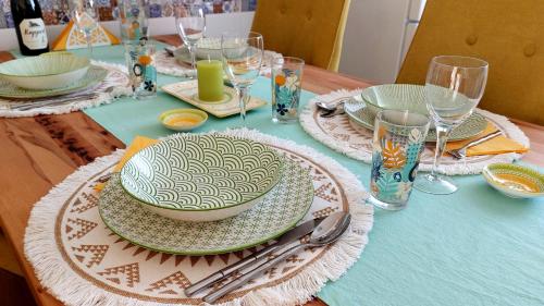 อาหารและเครื่องดื่ม, Mandala Apartman in บูไดวารอส
