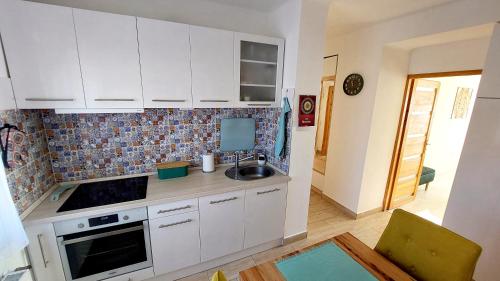 ห้องครัว, Mandala Apartman in บูไดวารอส