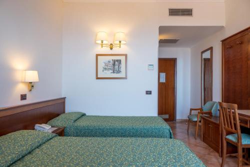 Hotel Montana – Sant' Agata sui due Golfi, CO