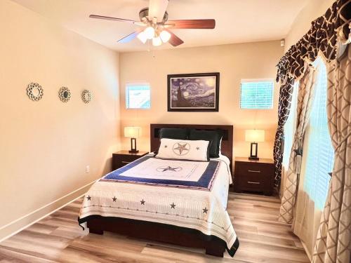 Vacation Home with Whole Home Air Cleaner and Jacuzzi, Austin (photo 4)