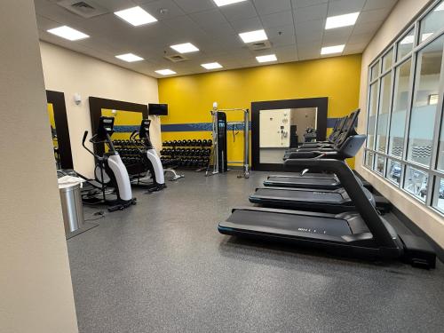 Hampton Inn & Suites - Raleigh Downtown - image 6