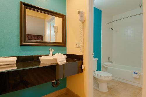 Vagabond Inn Bakersfield South photo 4