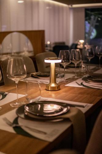 Restaurant, Condor Suites in Puerto La Cruz