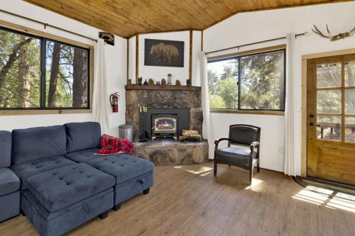 Bear Forest Cabin - Ultra Relaxing Sugarloaf Cottage