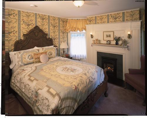 Ivy Lodge