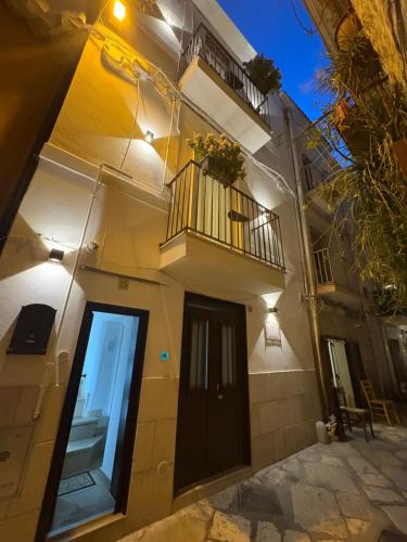 숙소 외관, RomiRooms in 바리