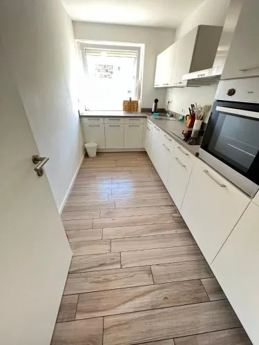 Monteurwohnung Pforzheim mit Balkon - QuartierPro in Pforzheim, Deutschland