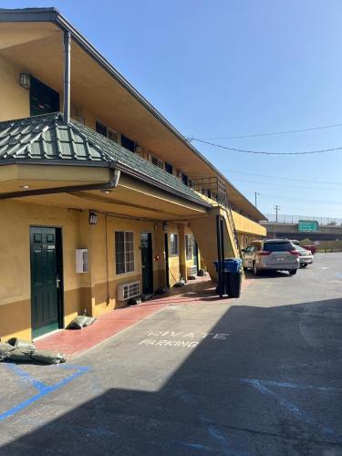 San Diego Inn – San Diego, CA
