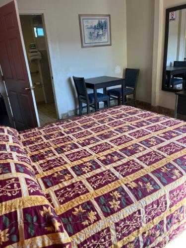 San Diego Inn in Palm City