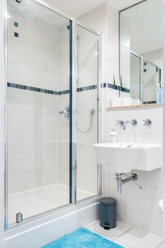 Elegant 2Bed Apartment - City Centre - Free Parking, Birmingham (foto 10)