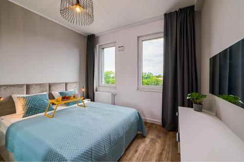 Partynice Apt - Parking & Balcony - by Rentujemy, Wrocław (photo 9)