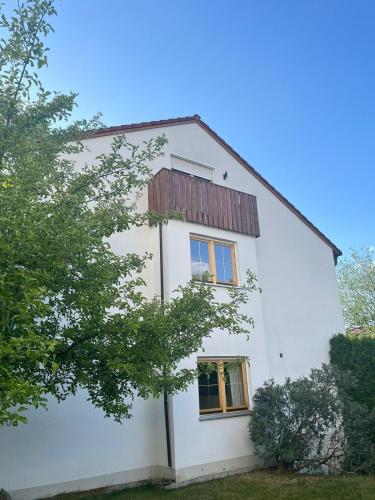 Grosses Haus bei München mit 4 Schlafzimmern für bis zu 10 Personen (Grosses Haus bei Munchen mit 4 Schlafzimmern fur bis zu 10 Personen) in 高廷