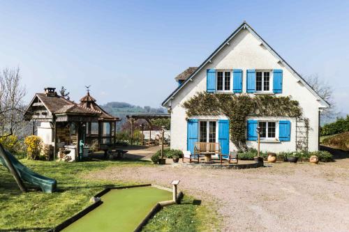 VillaNonna, jacuzzi, billards, pétanque, ping-pong, 12 couchages, terrasse plein soleil - Larès (VillaNonna, jacuzzi, billards, petanque, ping-pong, 12 couchages, terrasse plein soleil - Lares) in 蒂里阿爾庫爾