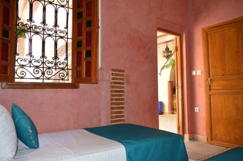 Standard Double or Twin Room image 10