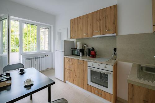 Grand Luxury Condo by NDK and National Stadium with Free Security Parking, Sofie (fotografie 7)