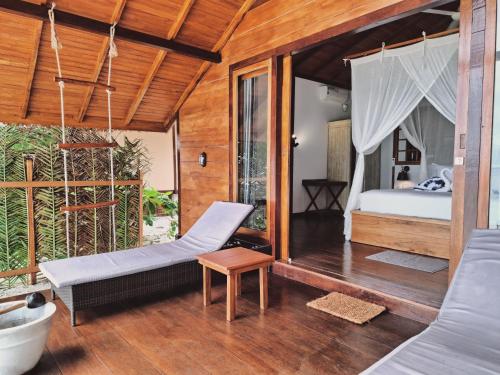 Balkon/Terrasse, Nabuccos Spice Island Resort in Sali Kecil