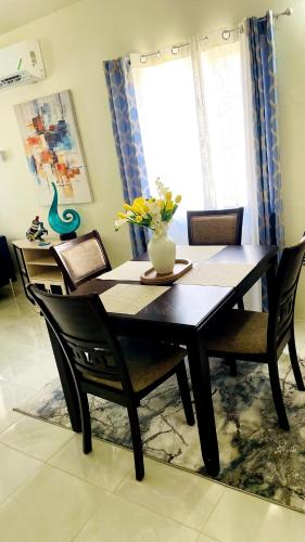 Jamaica Coastal Getaway – khách sạn tại Discovery Bay
