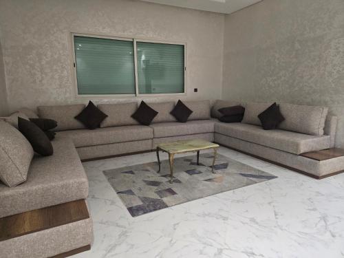 joli appartement à petit prix1 (joli appartement a petit prix1) in El Mechouar Stinia