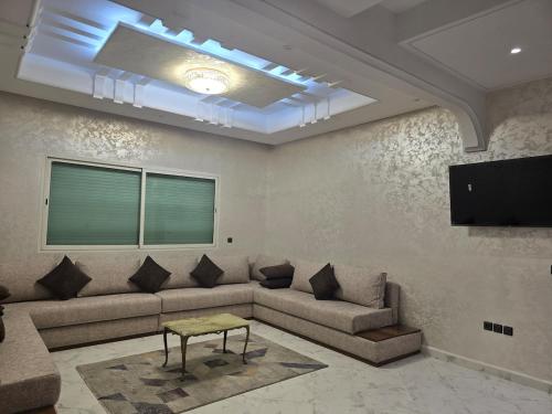 joli appartement à petit prix1 (joli appartement a petit prix1) in El Mechouar Stinia