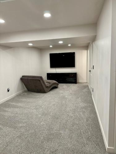 Great Location Sleeps 8 with 5 Beds and 3 Baths in เซาท์ จอร์แดน (UT)