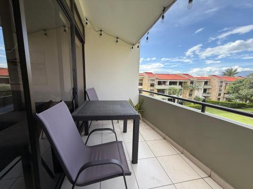 CR MARIPOSA RENTALS Brand New lake view Penthouse with office space in 奥罗河