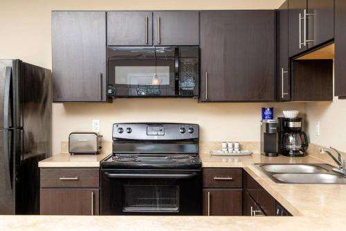 The New Albany Perch Top Floor Pet-friendly! in แอลบานีคอมมอนส์