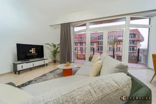 Spacious 2 Bedroom Apartment In Mirdif, Dubaj (fotografie 5)
