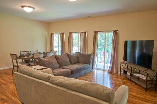 Cozy Huguenot Hideaway in 傑維斯港