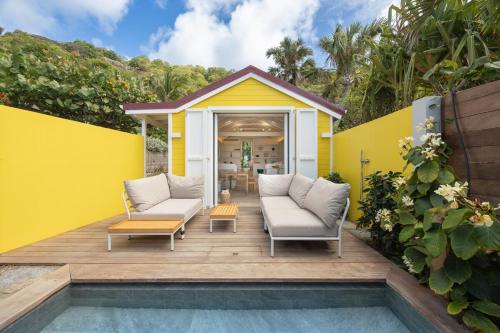 Yellow Hut in Gustavia