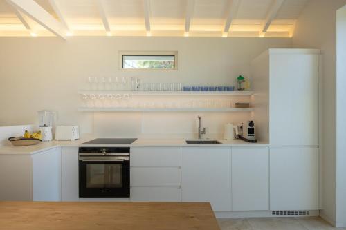 Yellow Hut in Gustavia