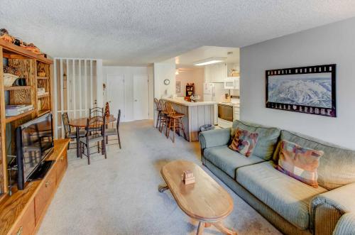 

Crestview #49 - Two Bedroom Condo