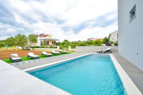 Apartments Sun Resort Nikolina - image 2